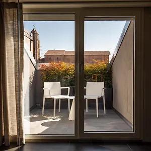 Couette-café Rb Del Teatro&apartaments, Imola